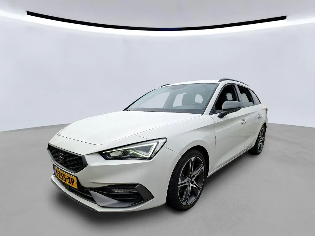 SEAT Leon Sportstourer (2023) — foto 1