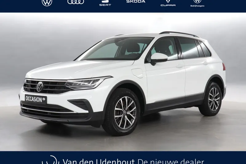 Volkswagen Tiguan (2022)