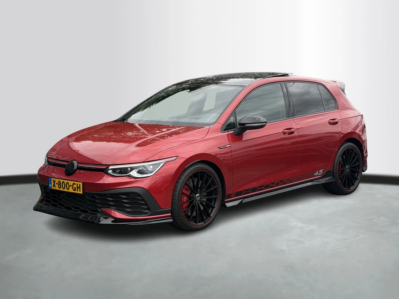Volkswagen Golf (2022) — foto 1