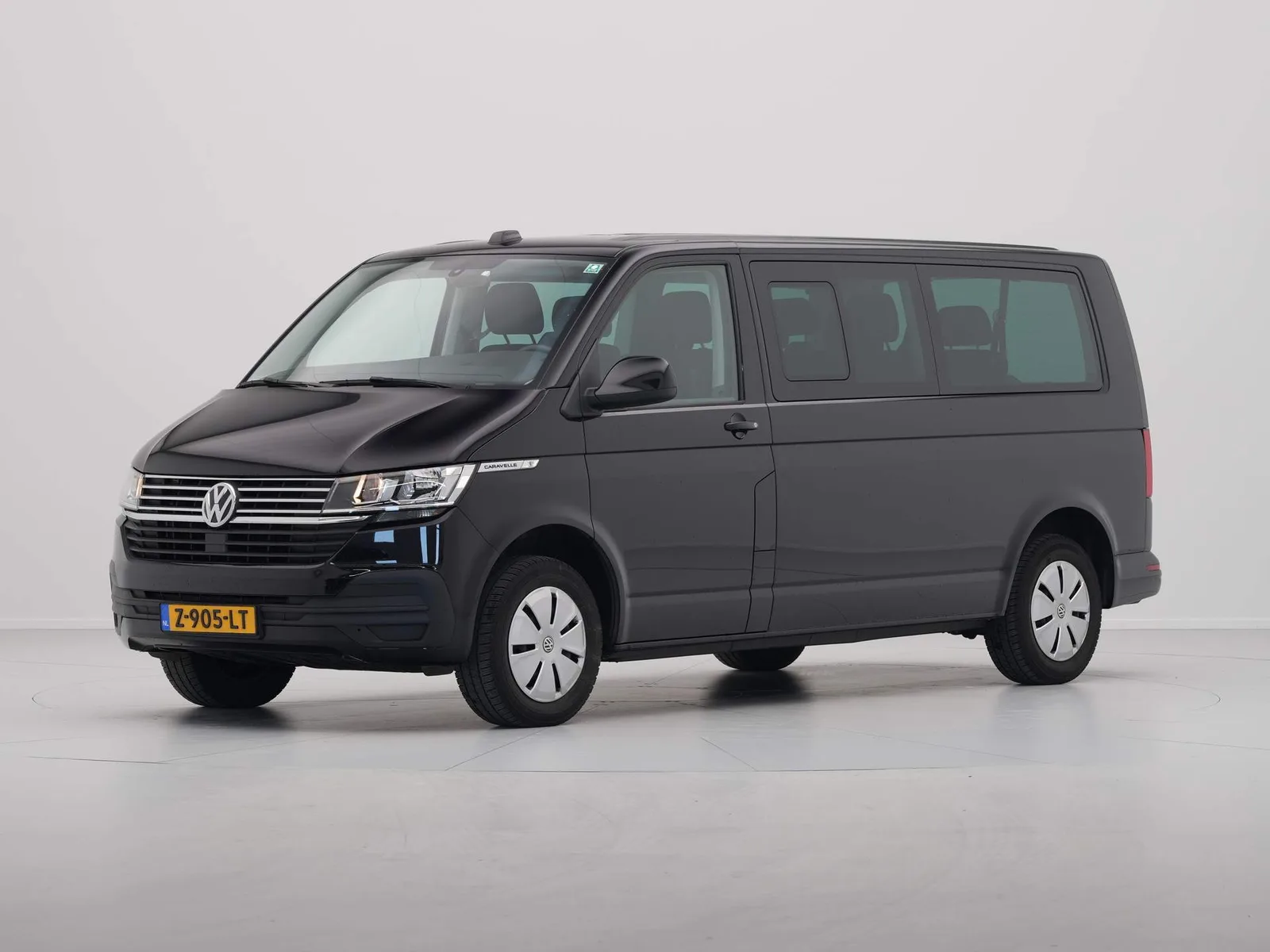 Volkswagen Transporter (2022) — foto 1
