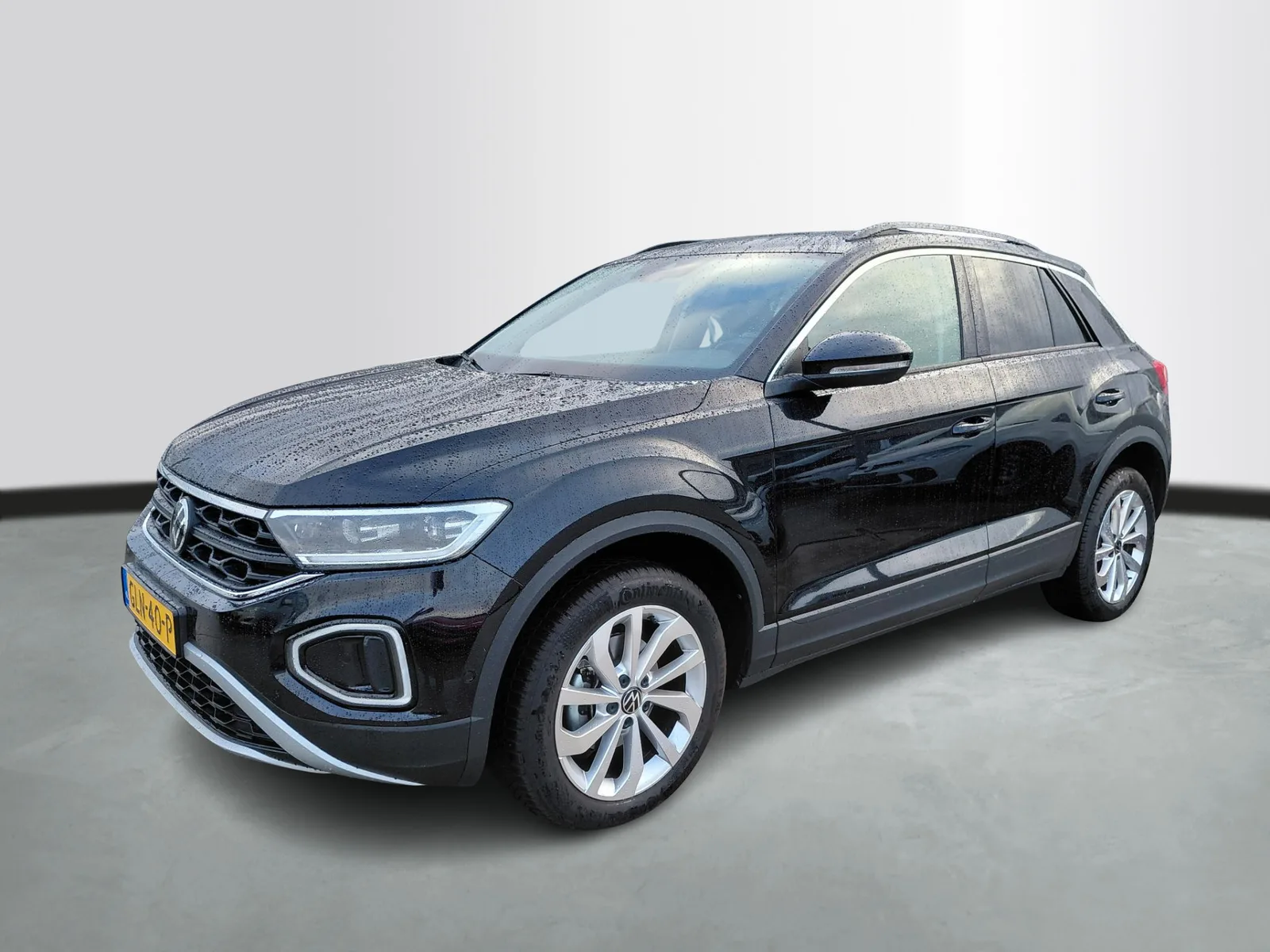 Volkswagen T-Roc (2024) — foto 1