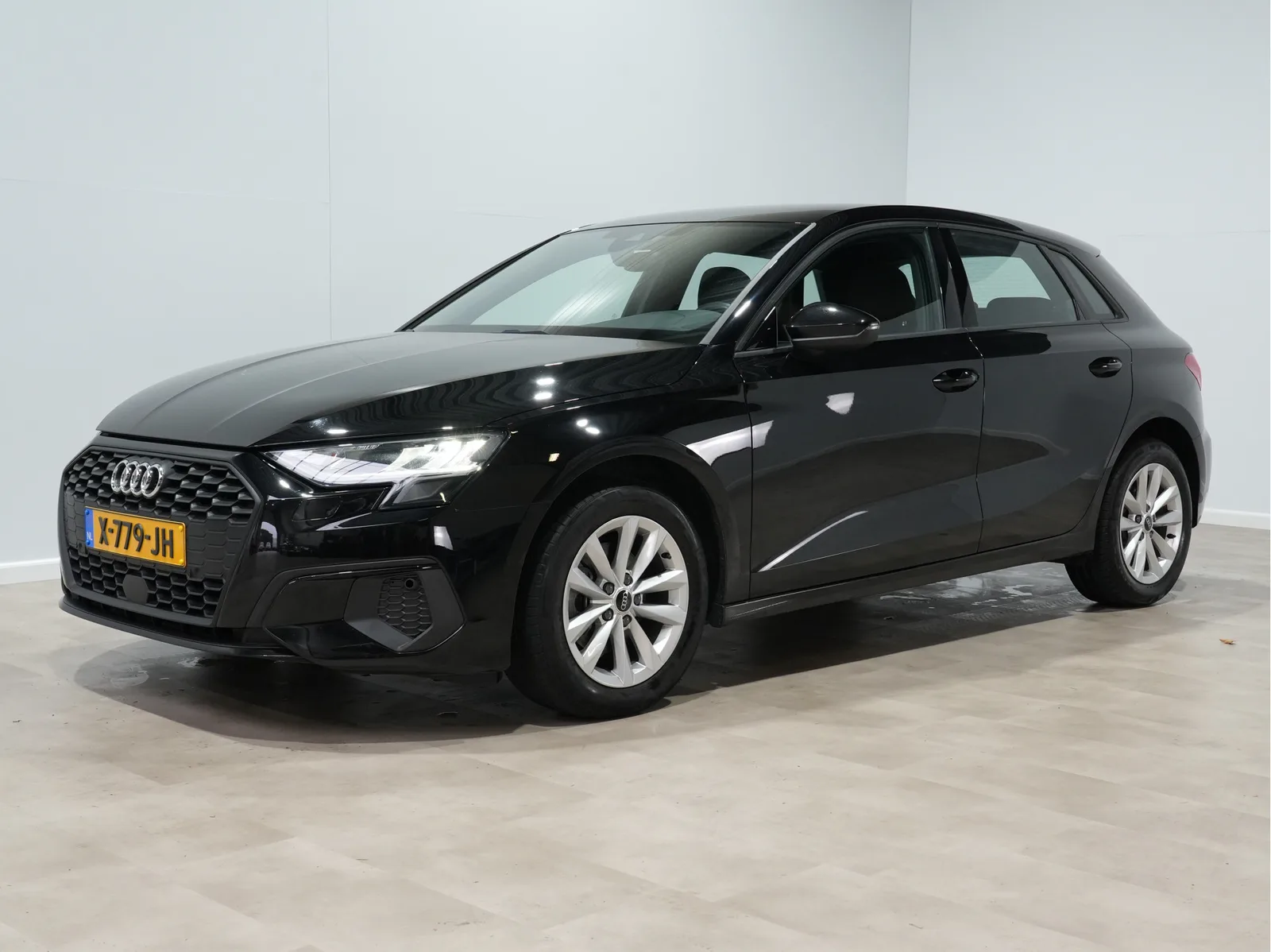 Audi A3 (2023) — foto 1