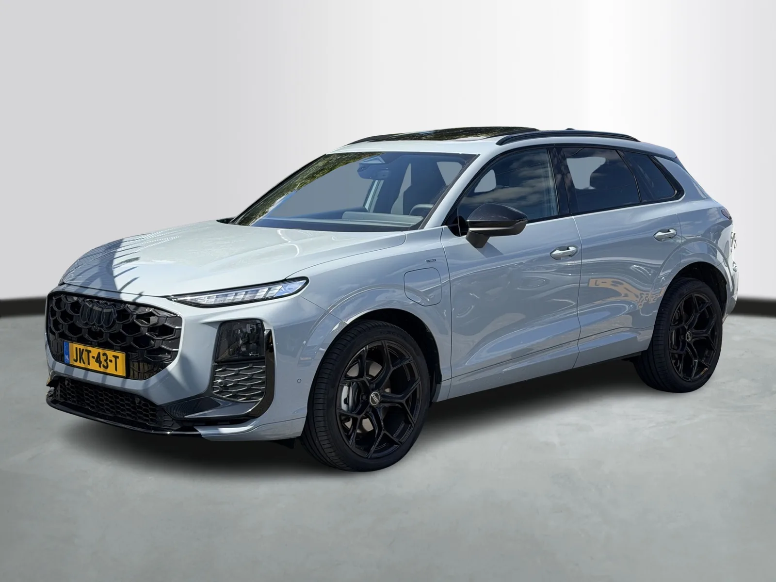 Audi Q3 (2025) — foto 1