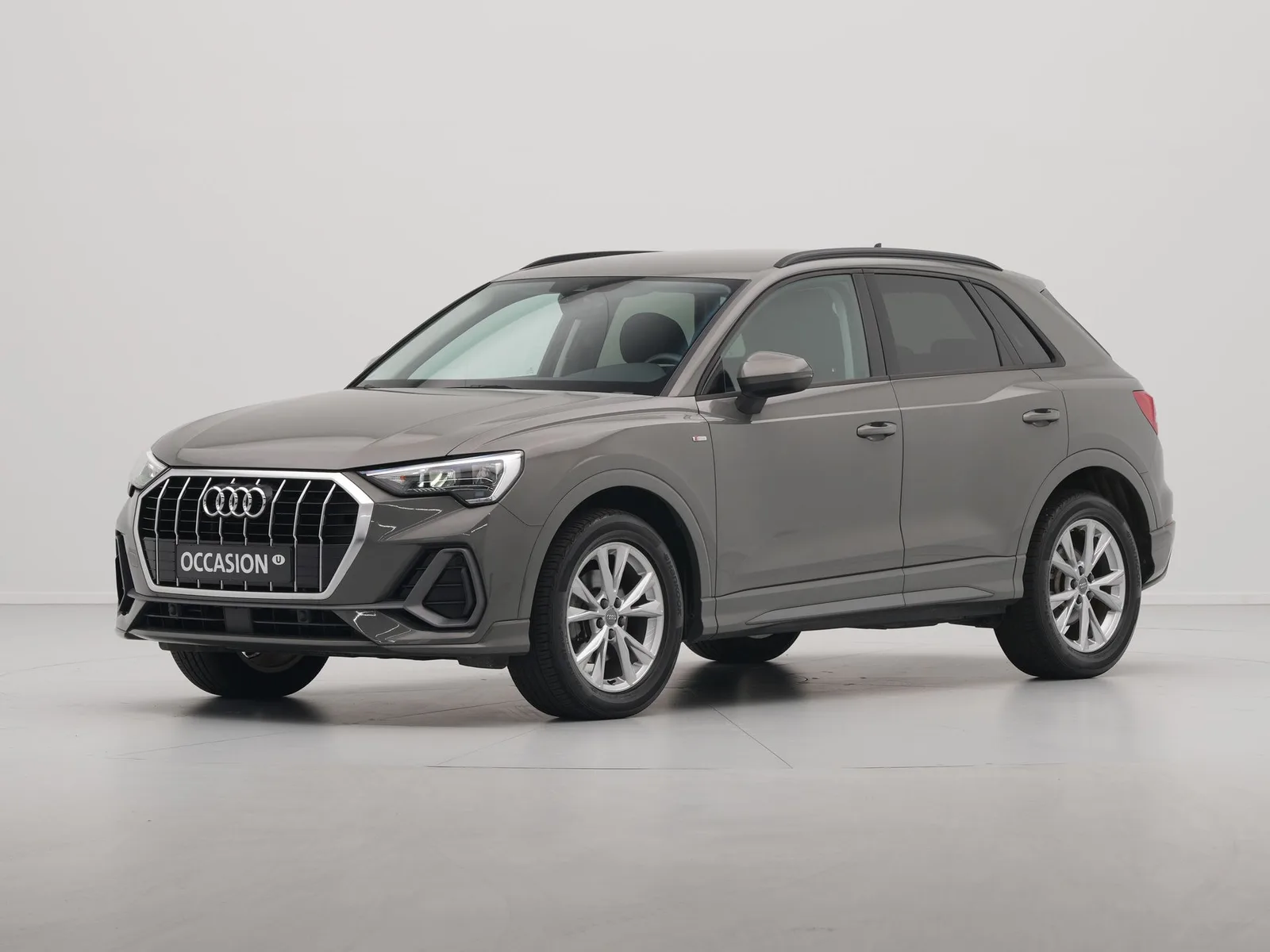 Audi Q3 (2020) — foto 1