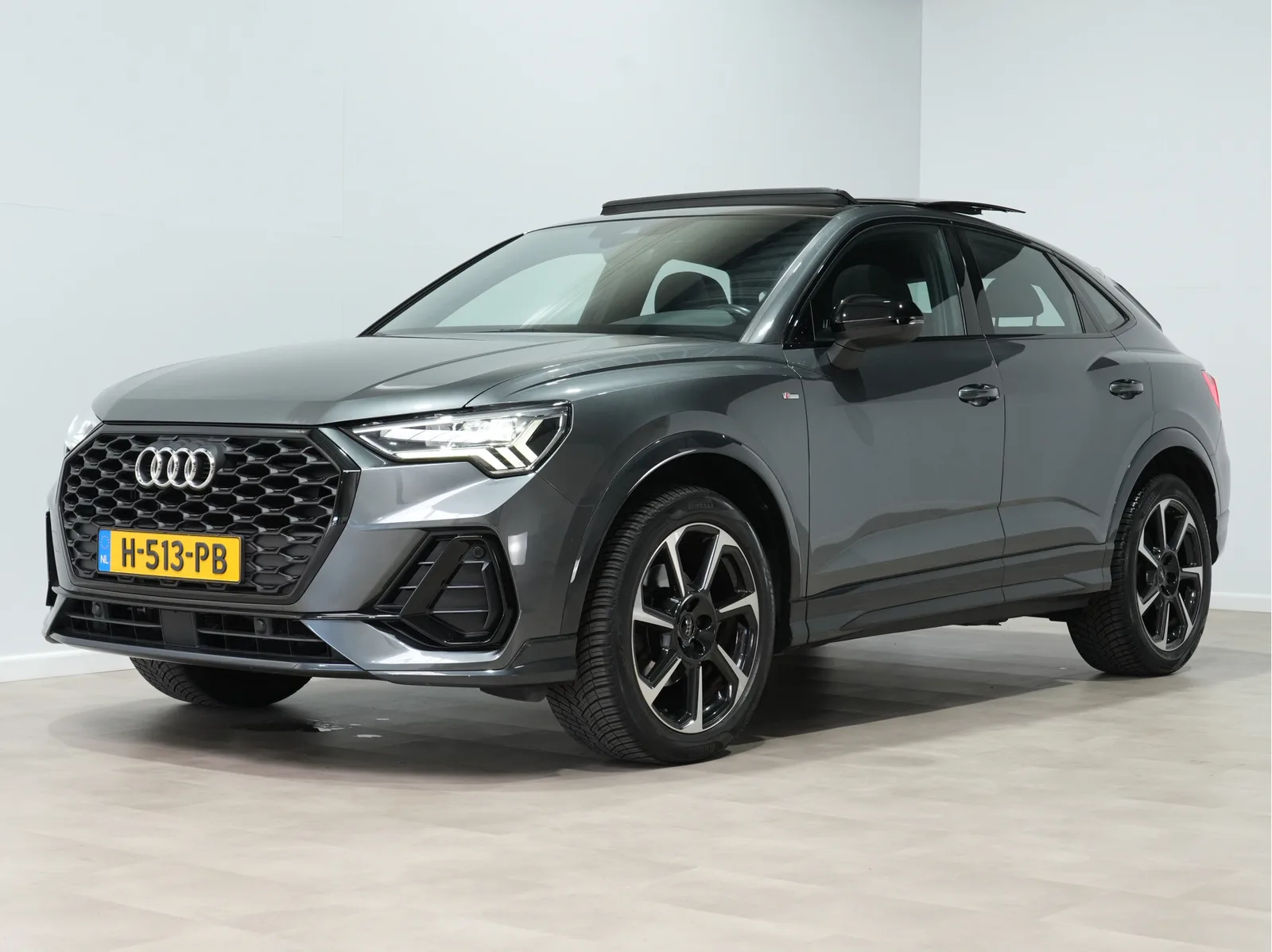 Audi Q3 (2020) — foto 1