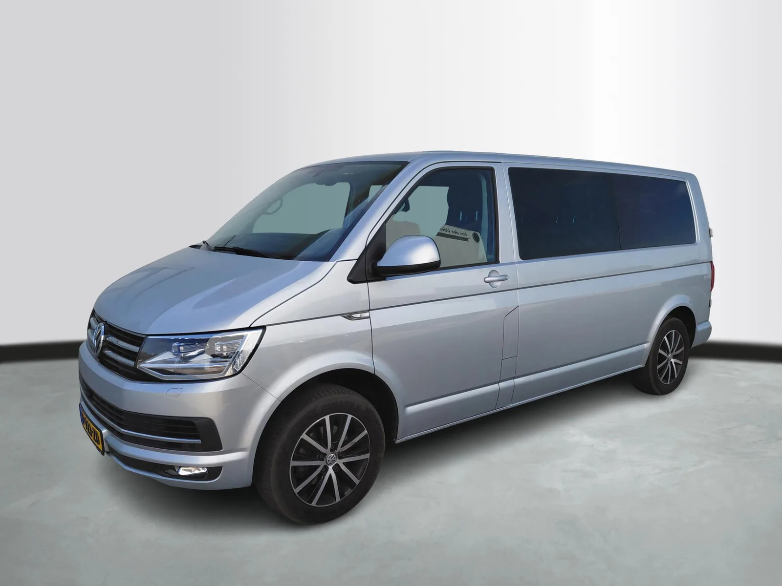 Volkswagen Transporter (2019) — foto 1