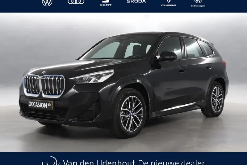 BMW iX1 (2023)