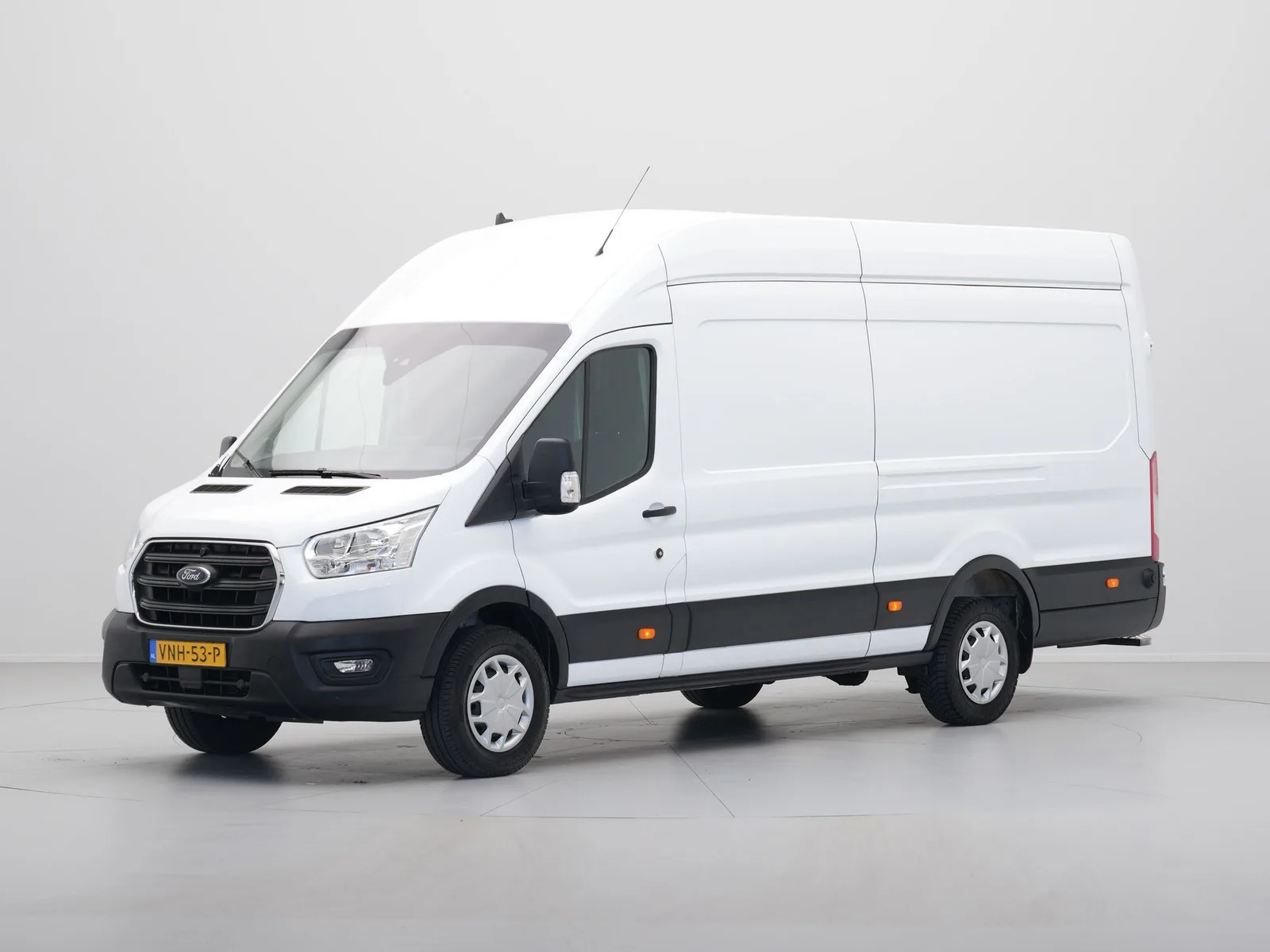 Ford Transit (2021) — foto 1