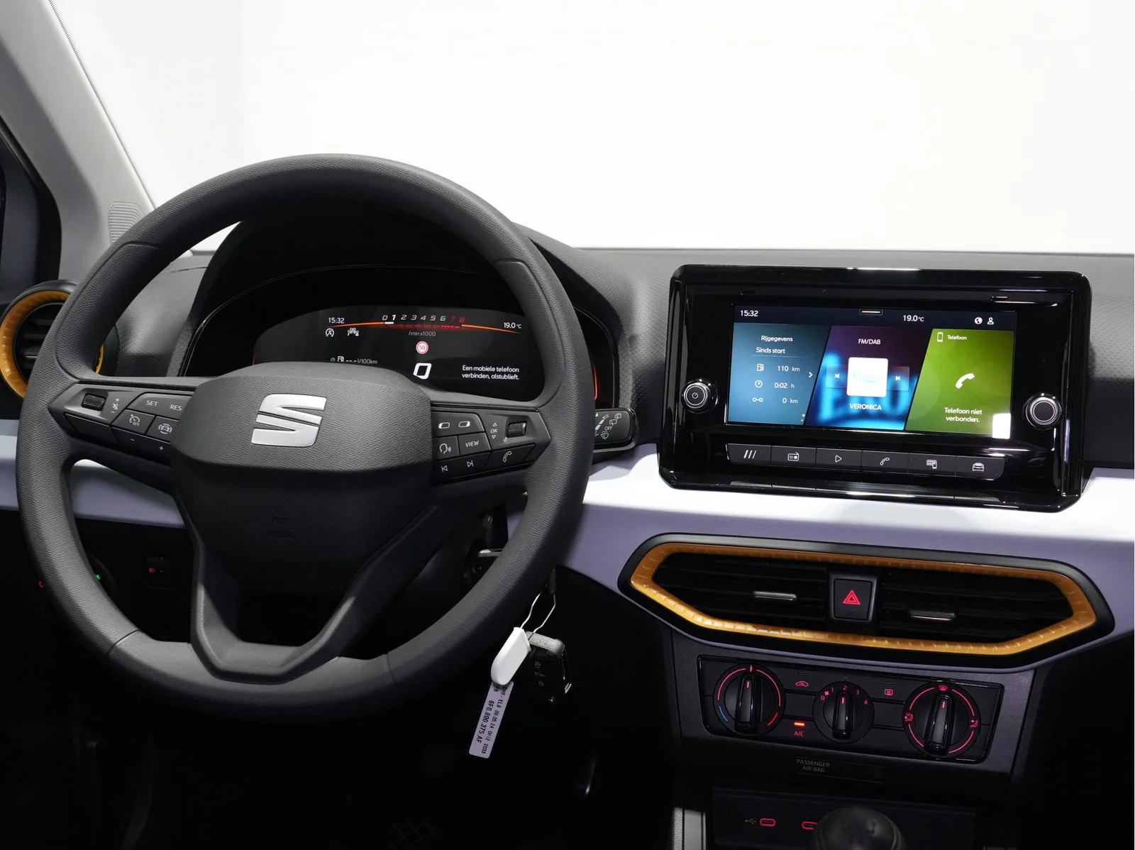 SEAT Arona (2024) — foto 1