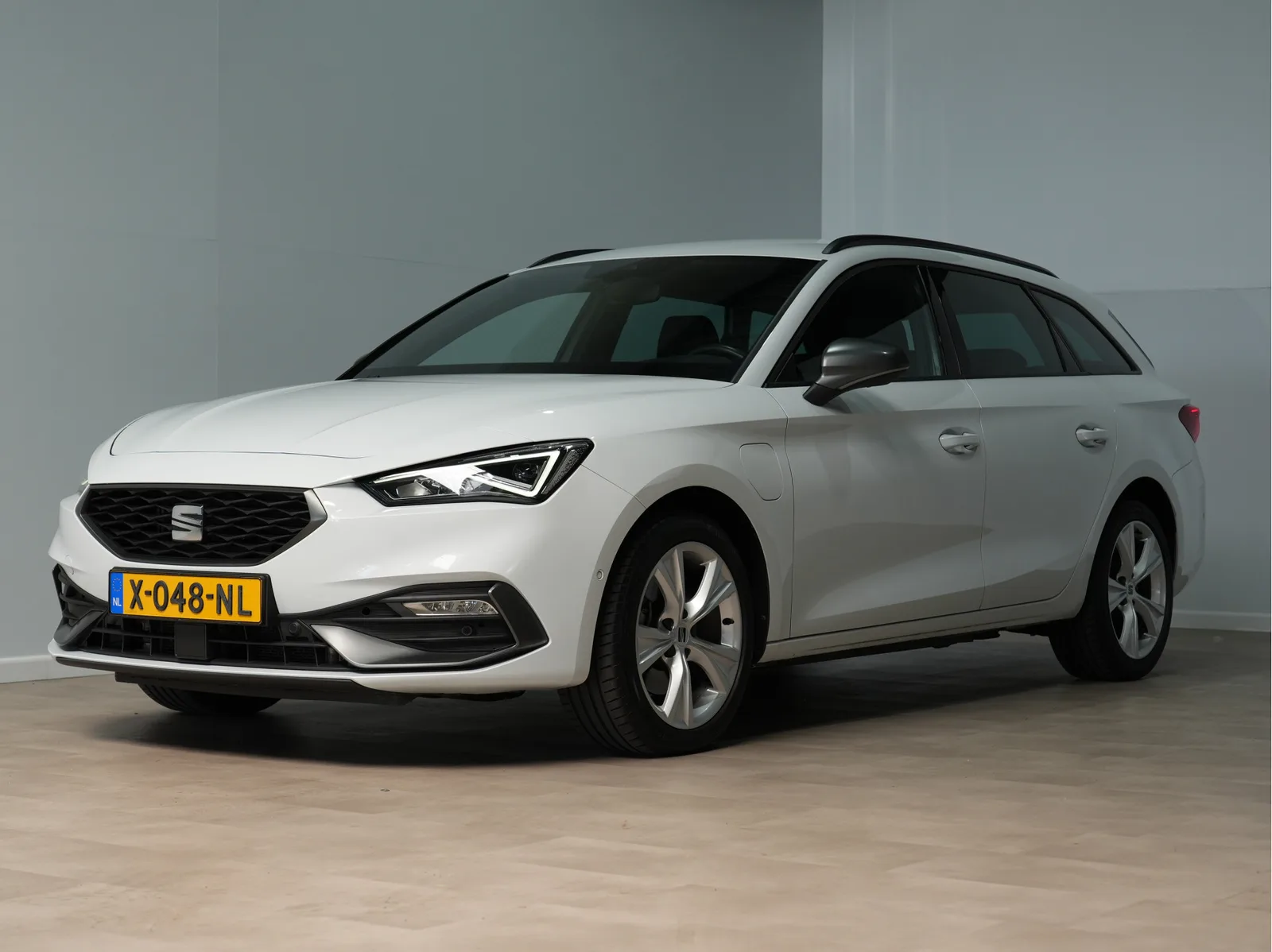 SEAT Leon (2024) — foto 1