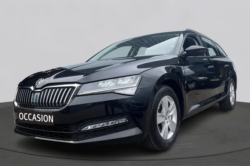 Škoda Superb (2023)