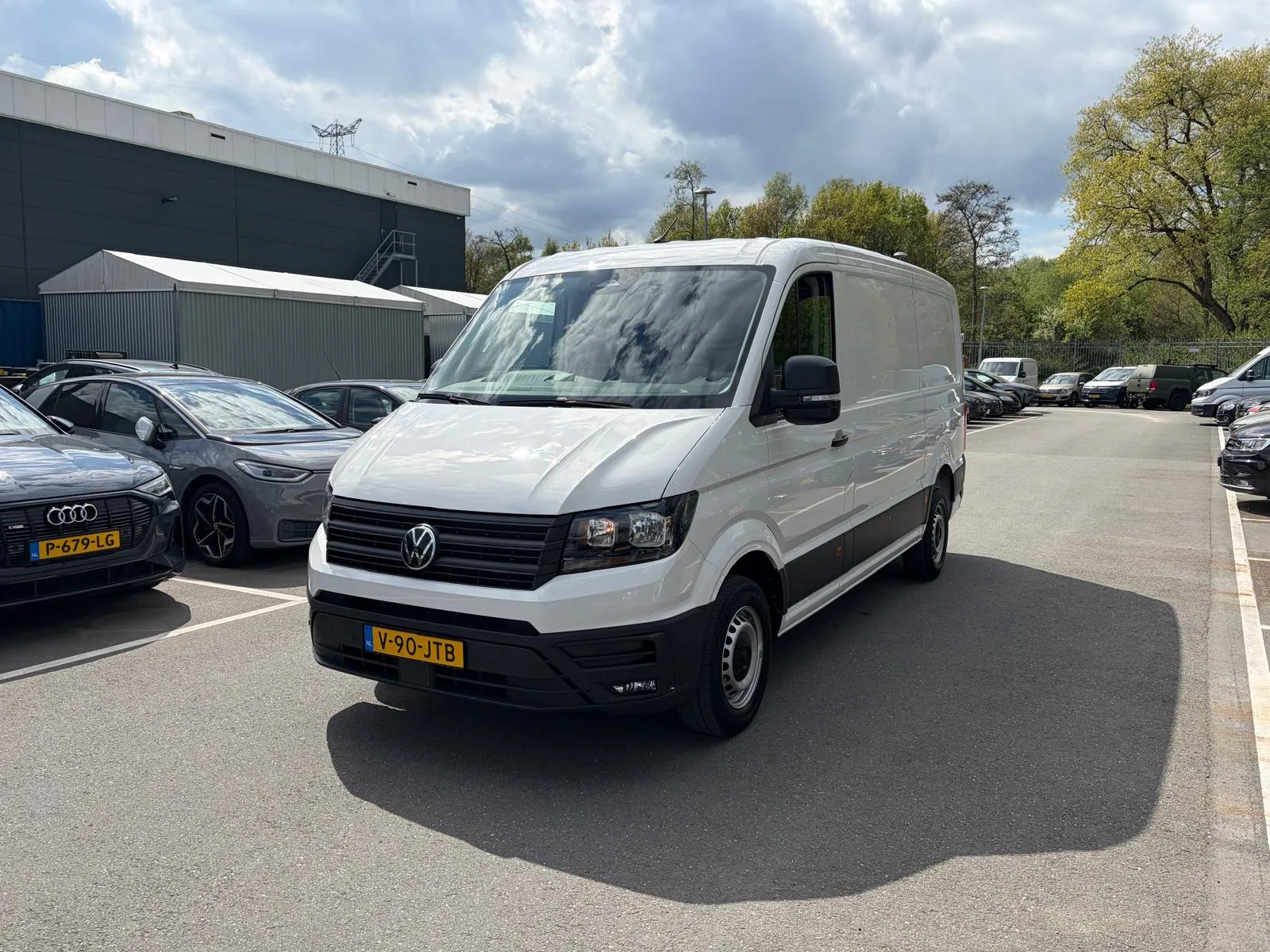 Volkswagen Crafter (2024) — foto 1