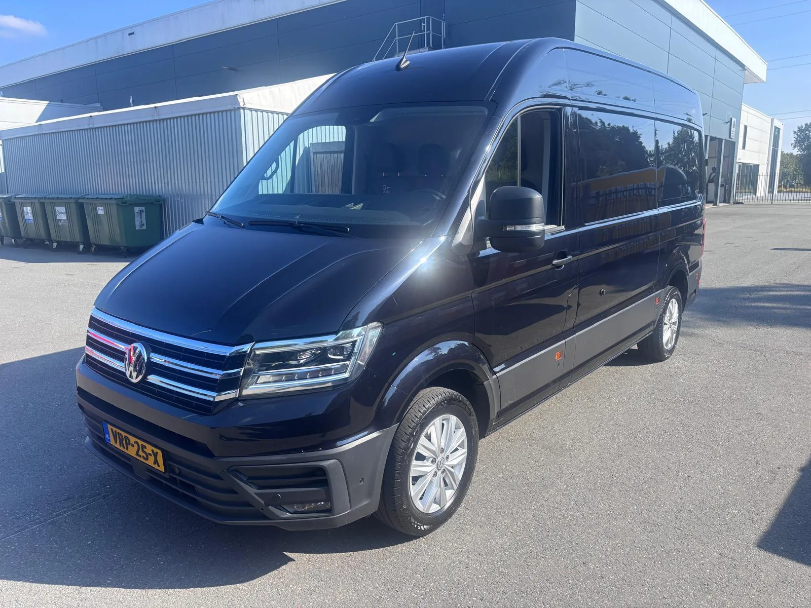 Volkswagen Crafter (2022) — foto 1