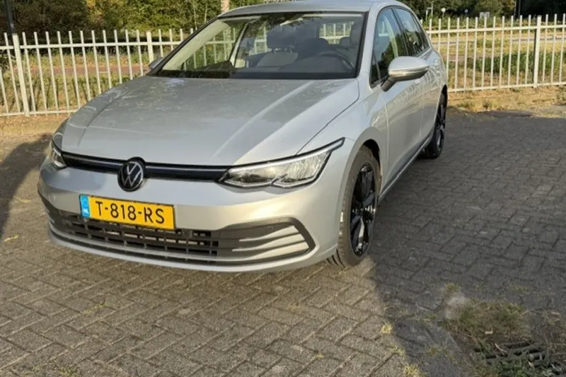 Volkswagen Golf (2023)