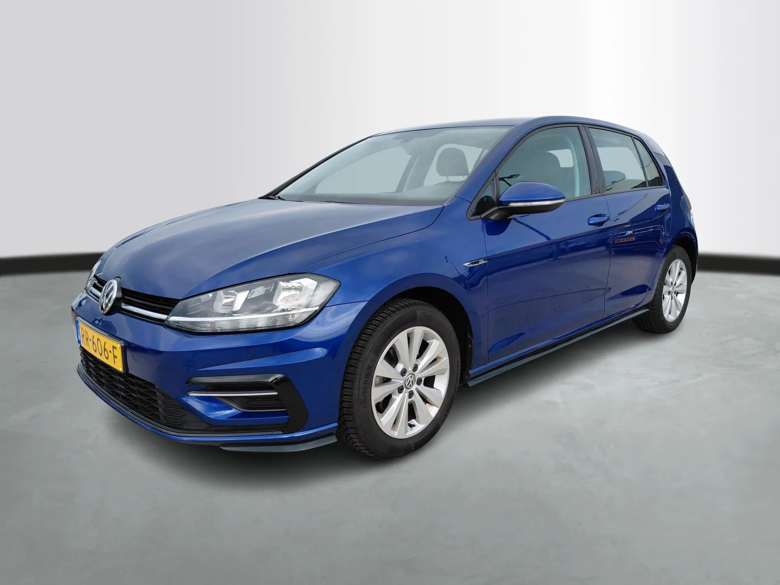 Volkswagen Golf (2018) — foto 1