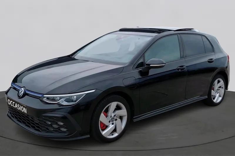 Volkswagen Golf (2023)