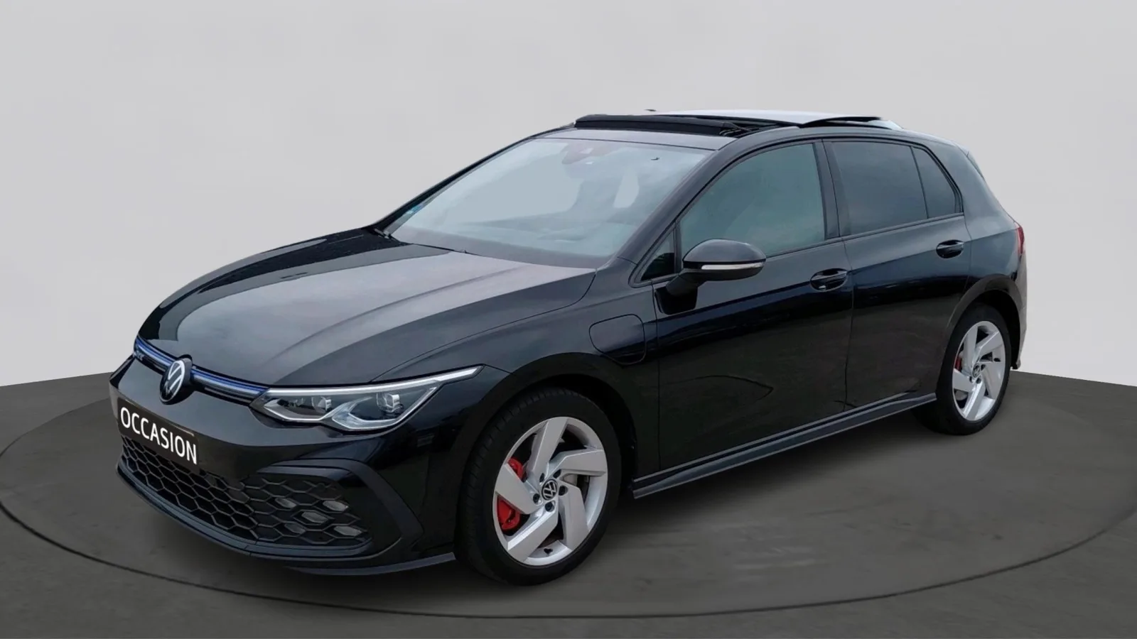 Volkswagen Golf (2023) — foto 1