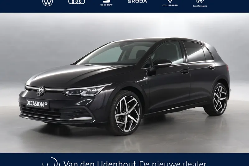 Volkswagen Golf (2022)