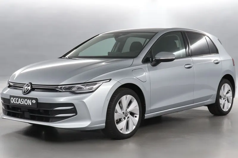 Volkswagen Golf (2025)