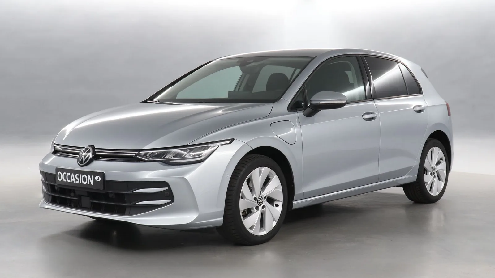 Volkswagen Golf (2025) — foto 1