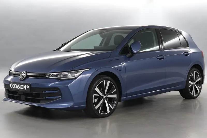 Volkswagen Golf (2025)