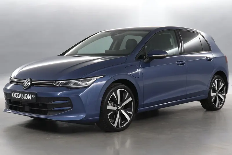 Volkswagen Golf (2025)