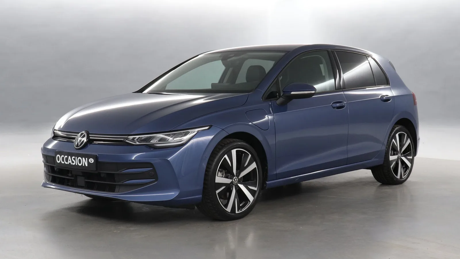 Volkswagen Golf (2025) — foto 1