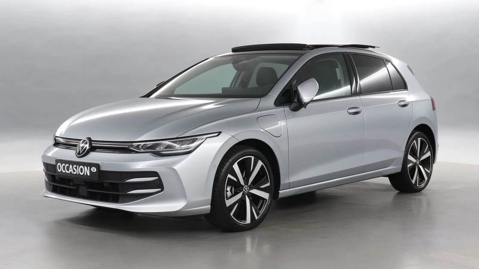 Volkswagen Golf (2025) — foto 1