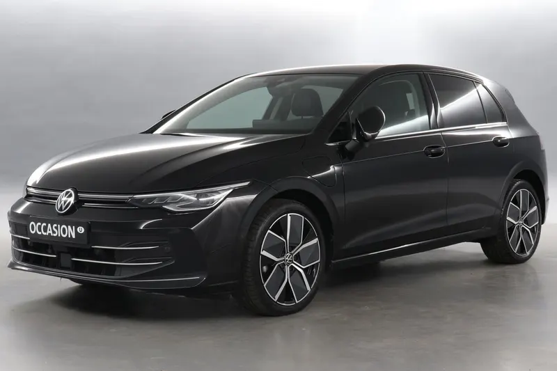 Volkswagen Golf (2025)