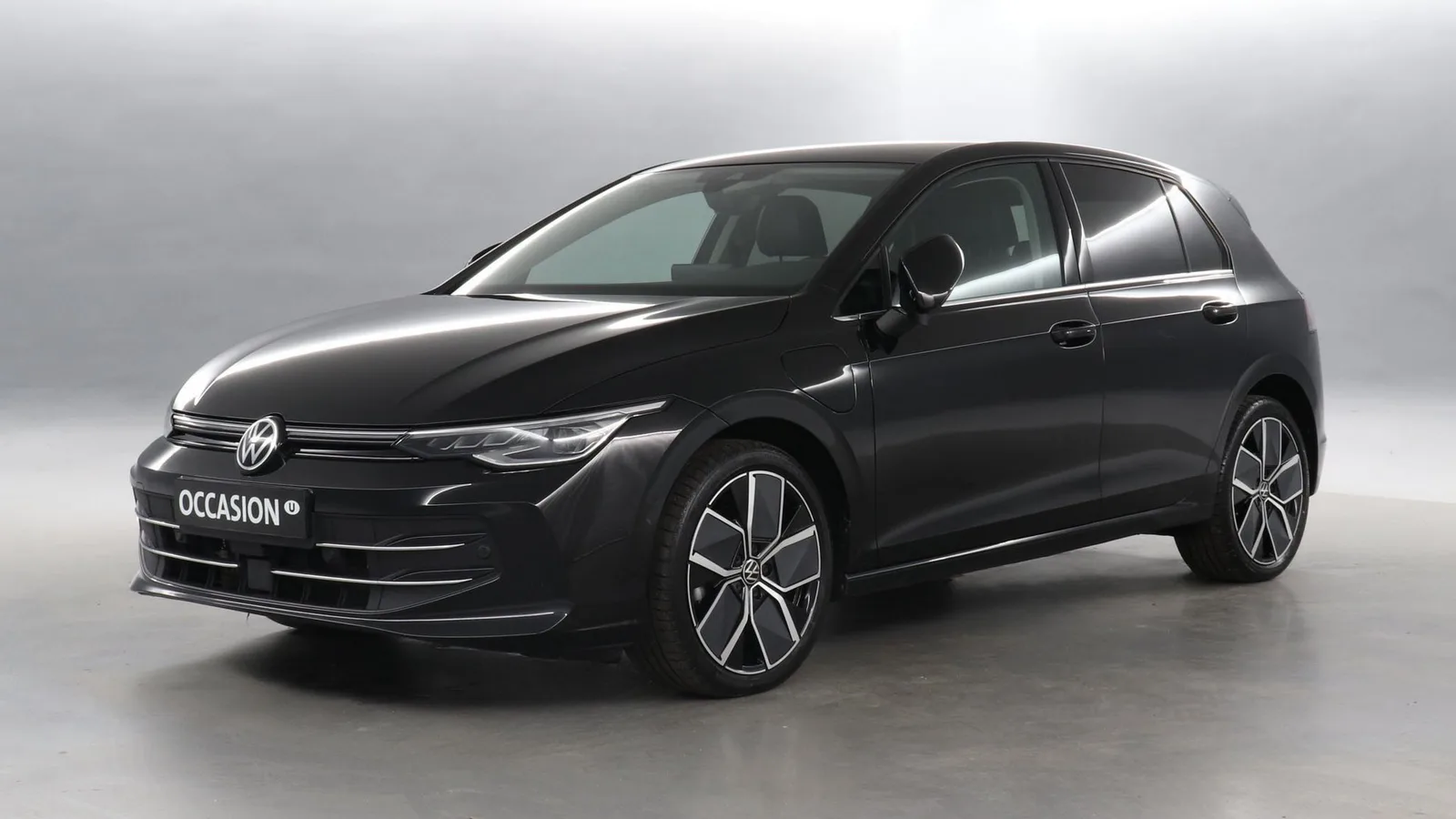 Volkswagen Golf (2025) — foto 1