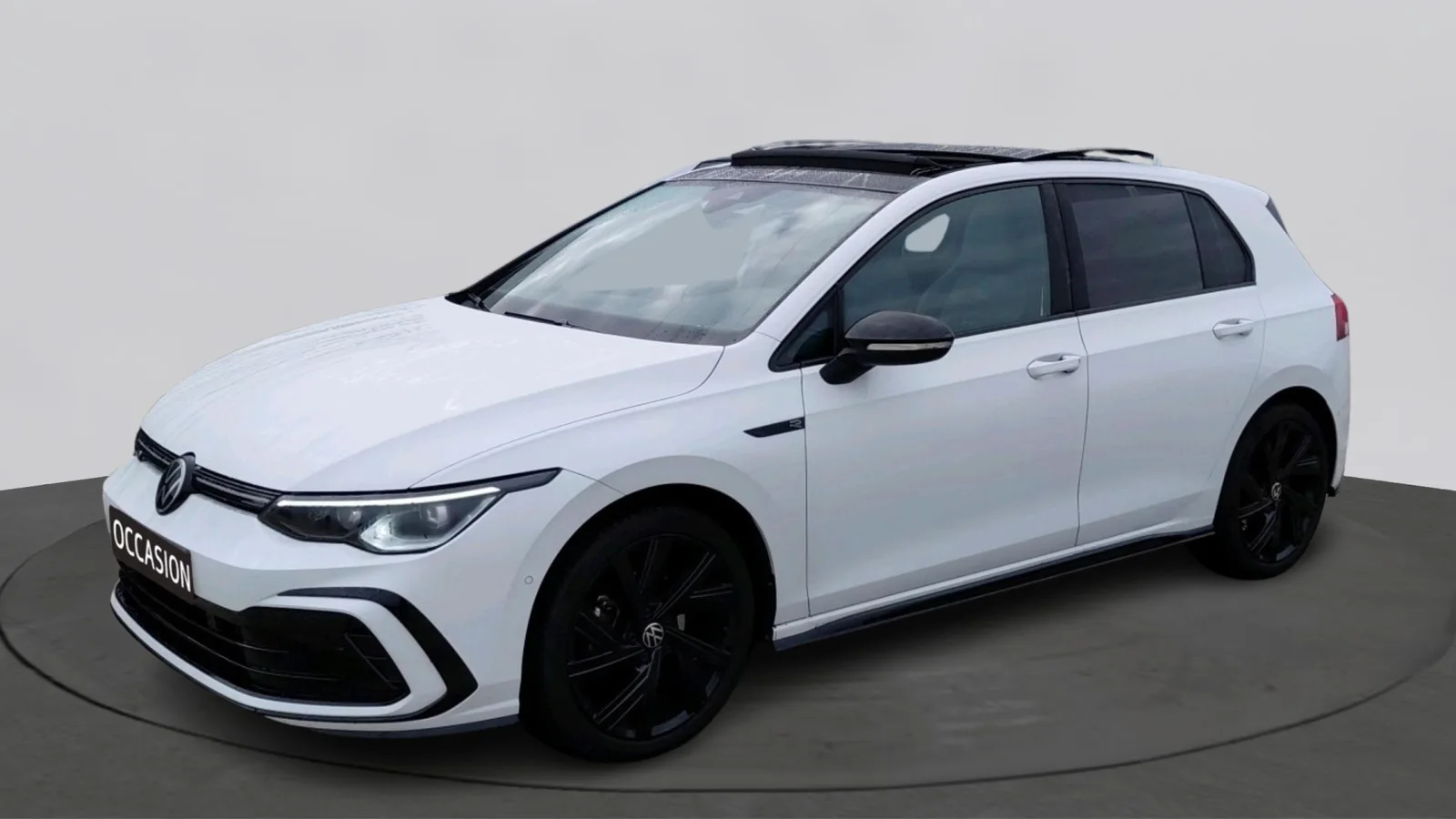 Volkswagen Golf (2024) — foto 1