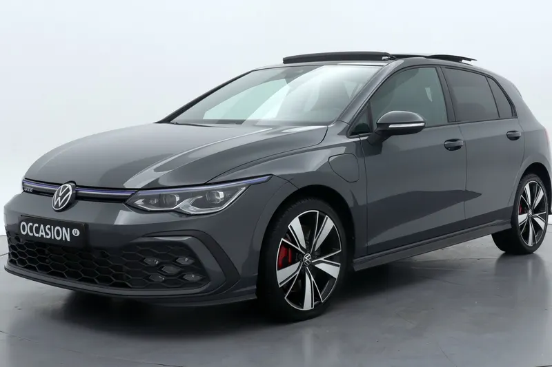 Volkswagen Golf (2023)