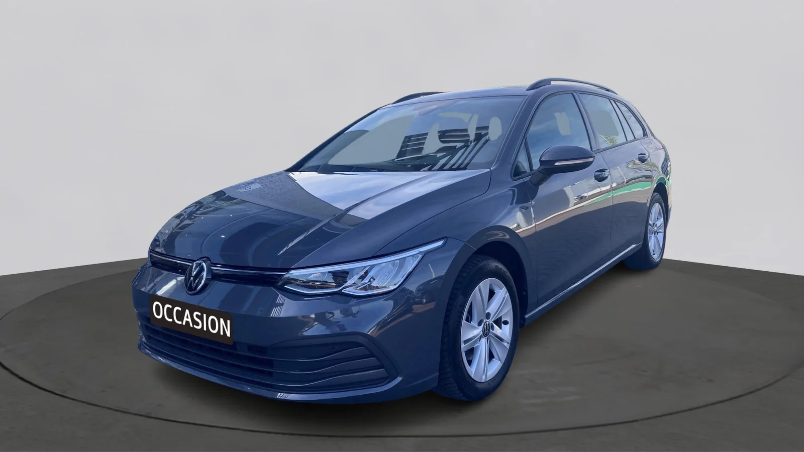 Volkswagen Golf (2021) — foto 1