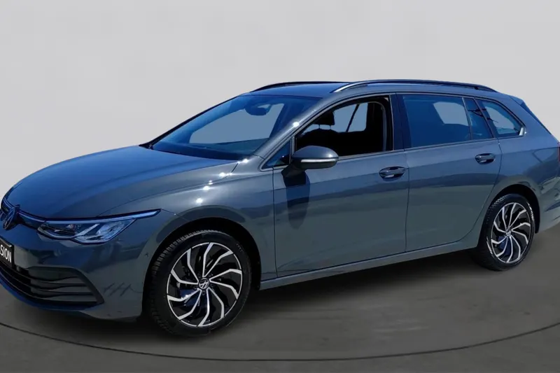 Volkswagen Golf (2024)