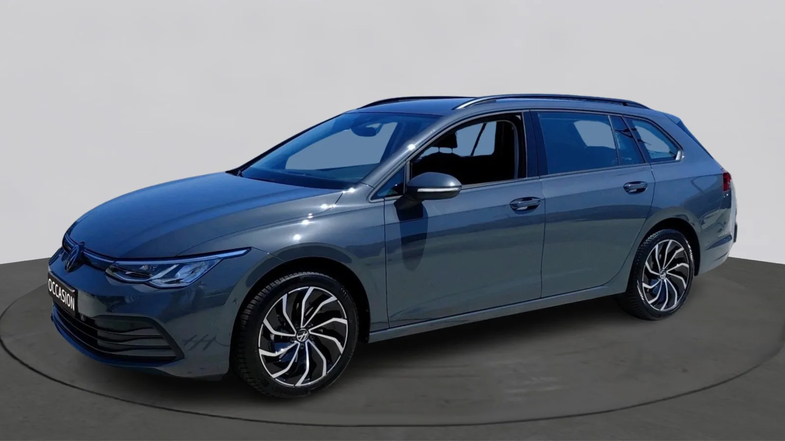 Volkswagen Golf (2024) — foto 1