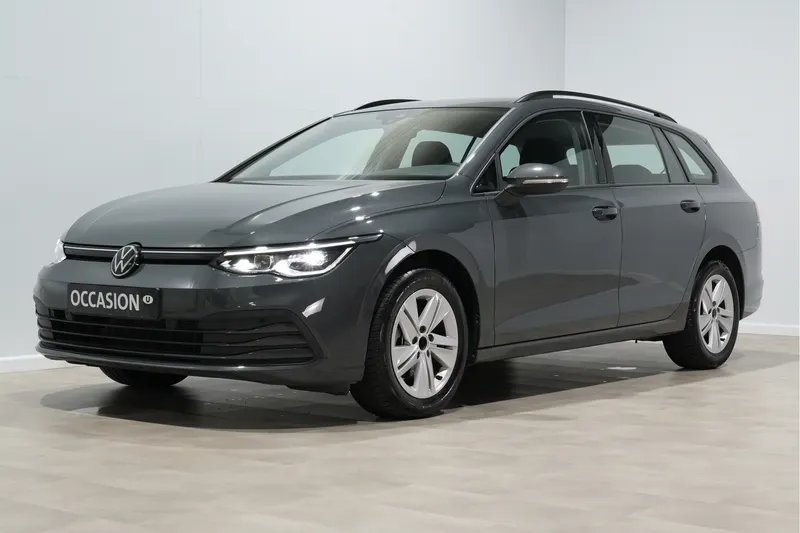 Volkswagen Golf (2023)