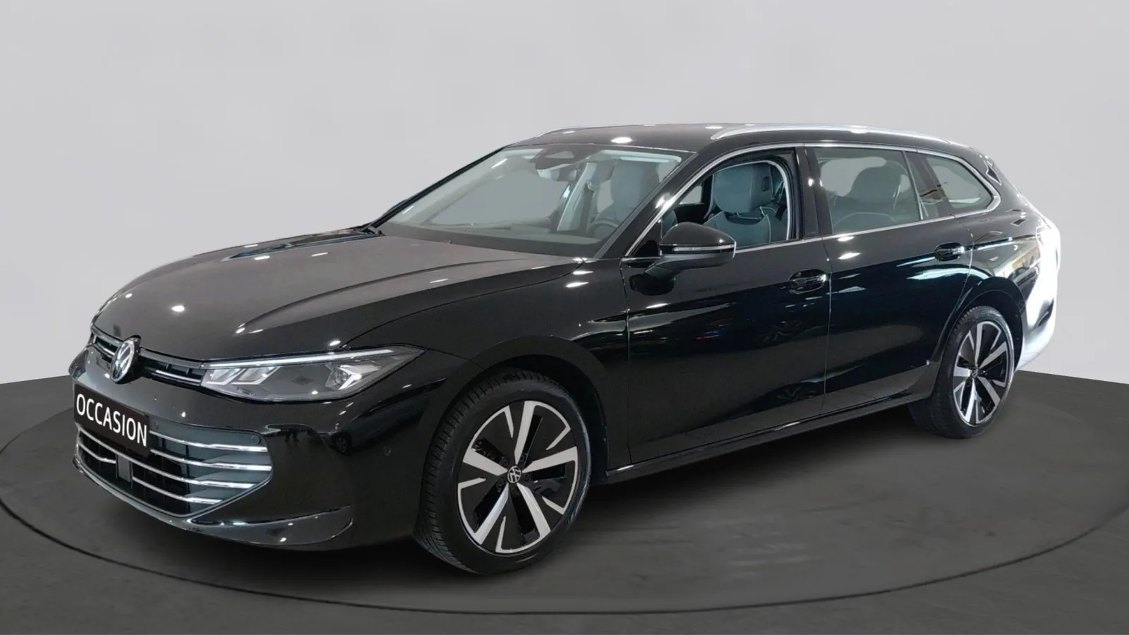 Volkswagen Passat (2024) — foto 1