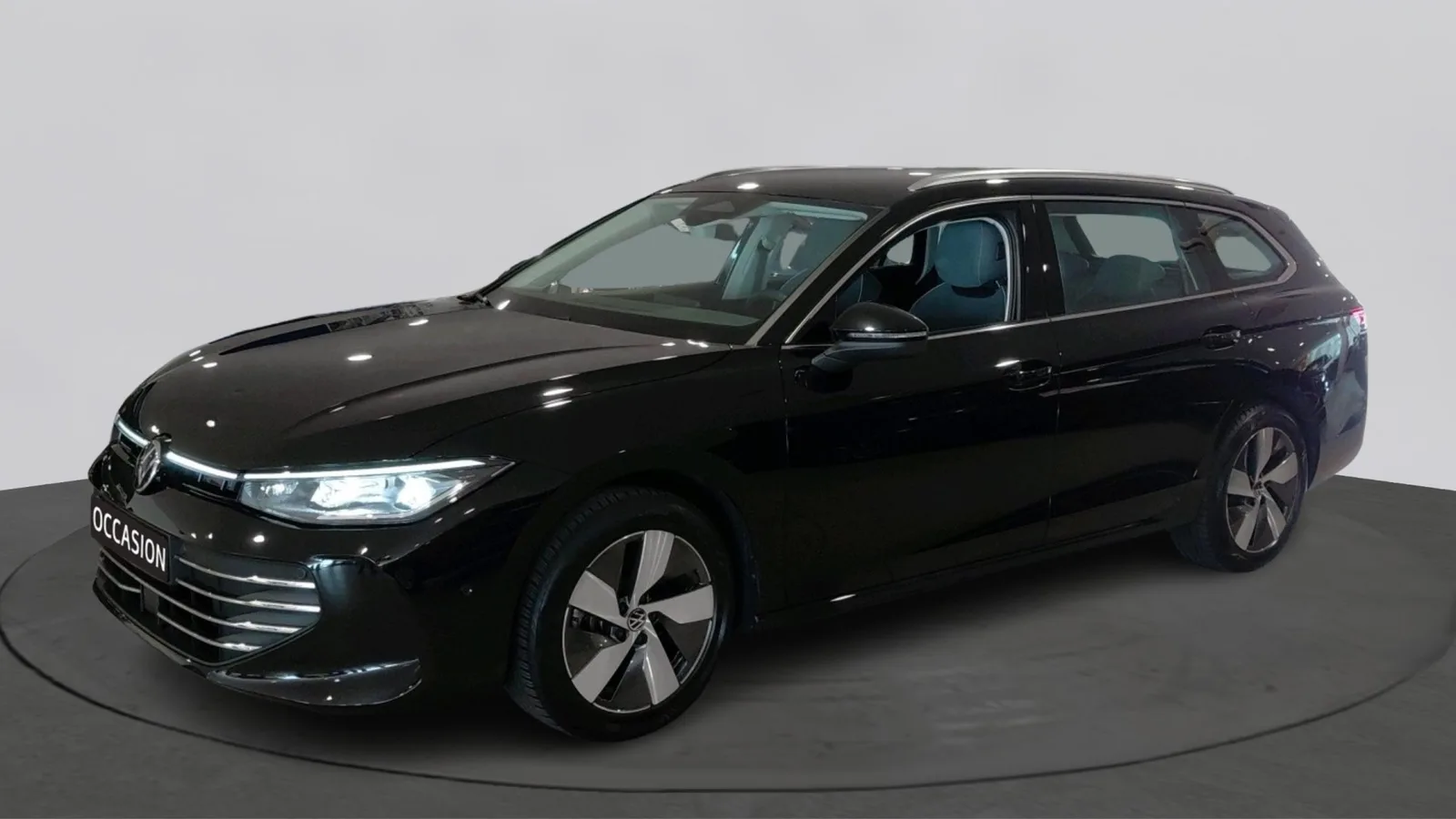 Volkswagen Passat (2024) — foto 1