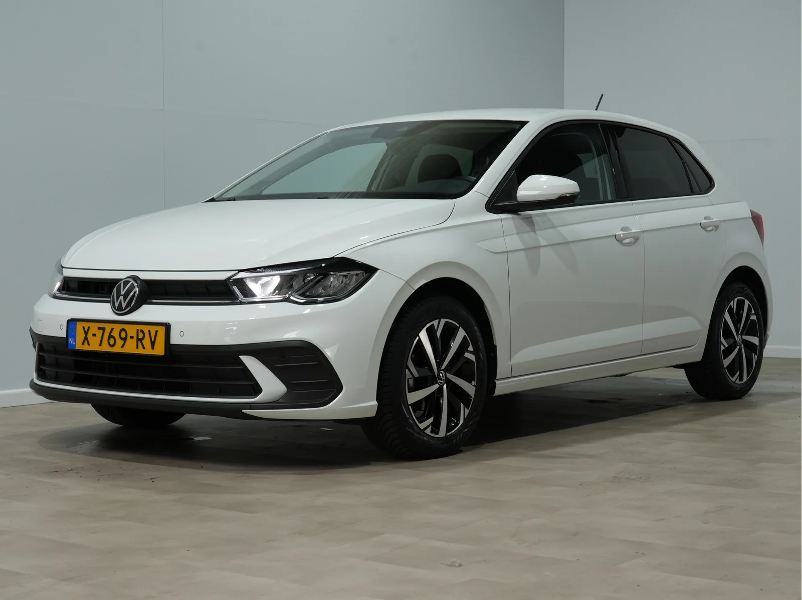 Volkswagen Polo (2024) — foto 1