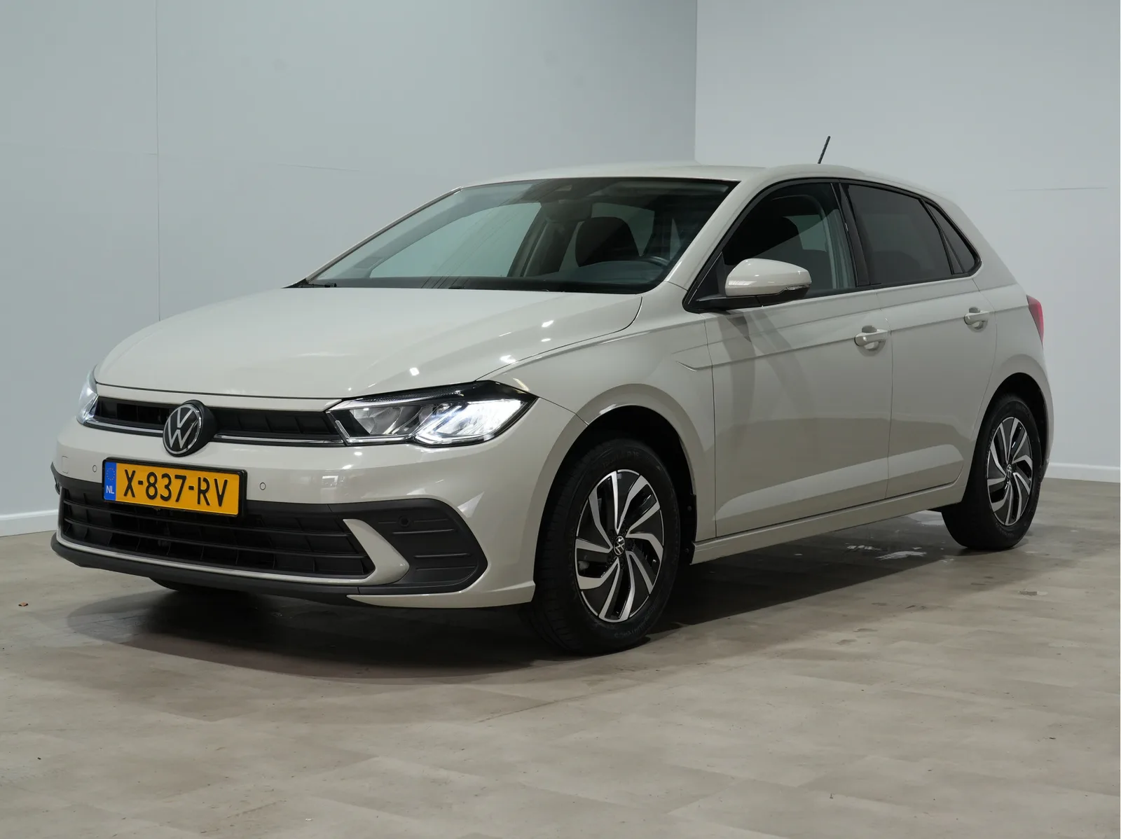 Volkswagen Polo (2024) — foto 1