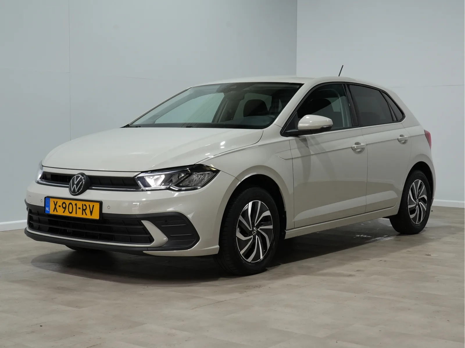 Volkswagen Polo (2024) — foto 1