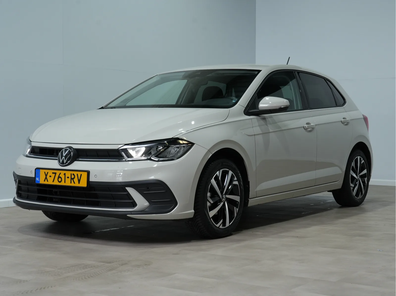 Volkswagen Polo (2024) — foto 1