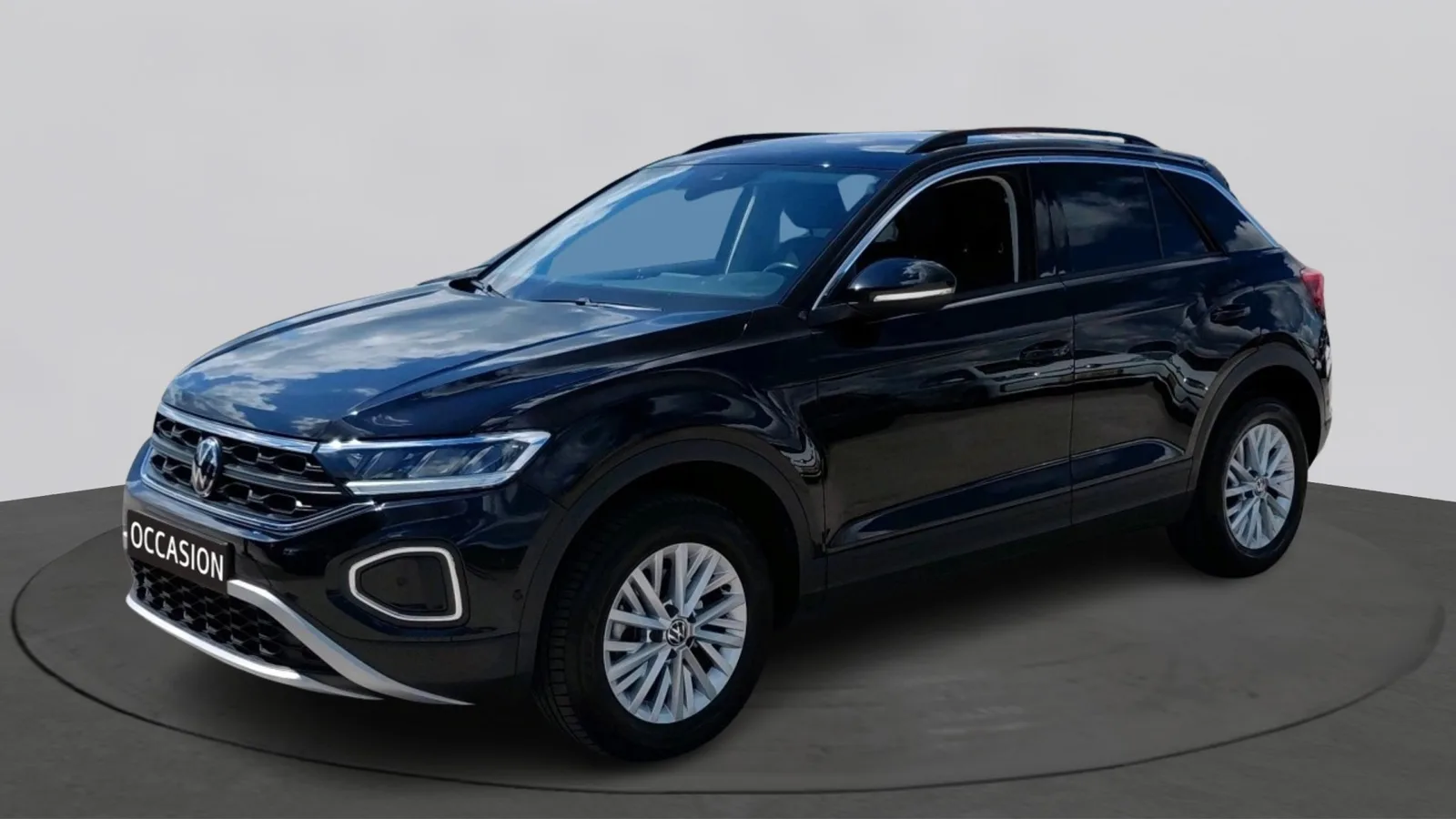 Volkswagen T-Roc (2023) — foto 1