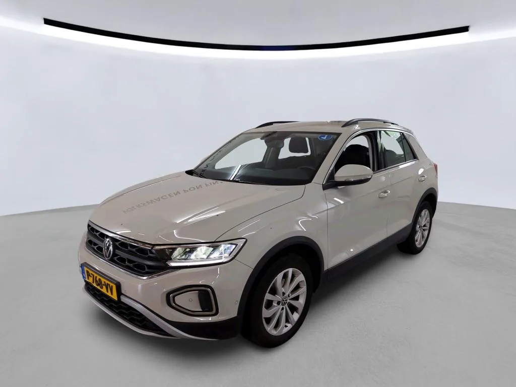 Volkswagen T-Roc (2022) — foto 1
