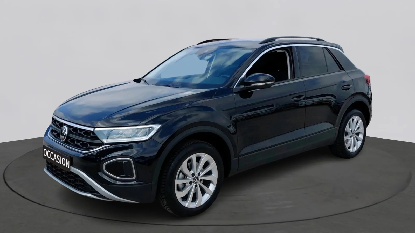 Volkswagen T-Roc (2024) — foto 1