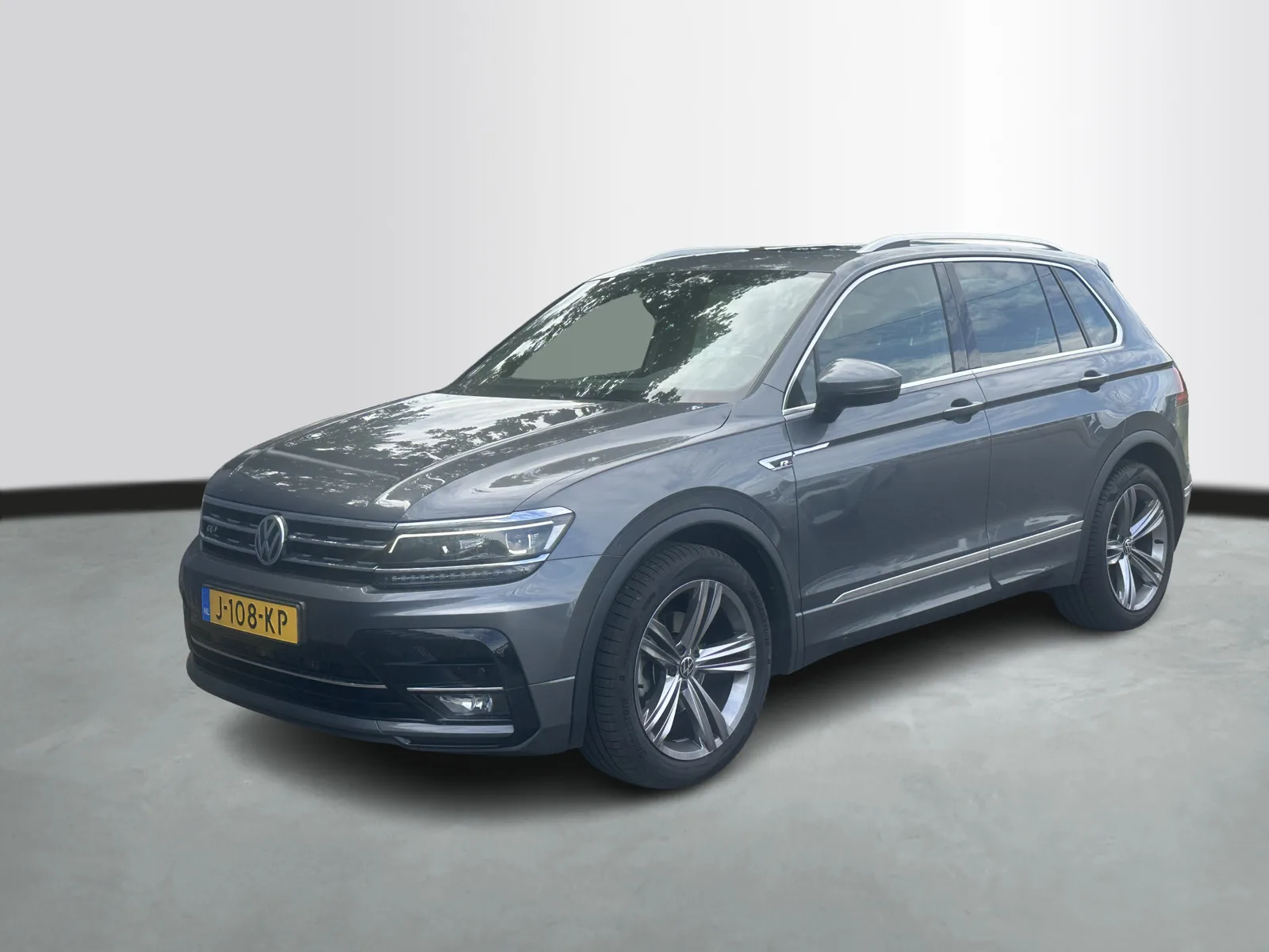 Volkswagen Tiguan (2020) — foto 1