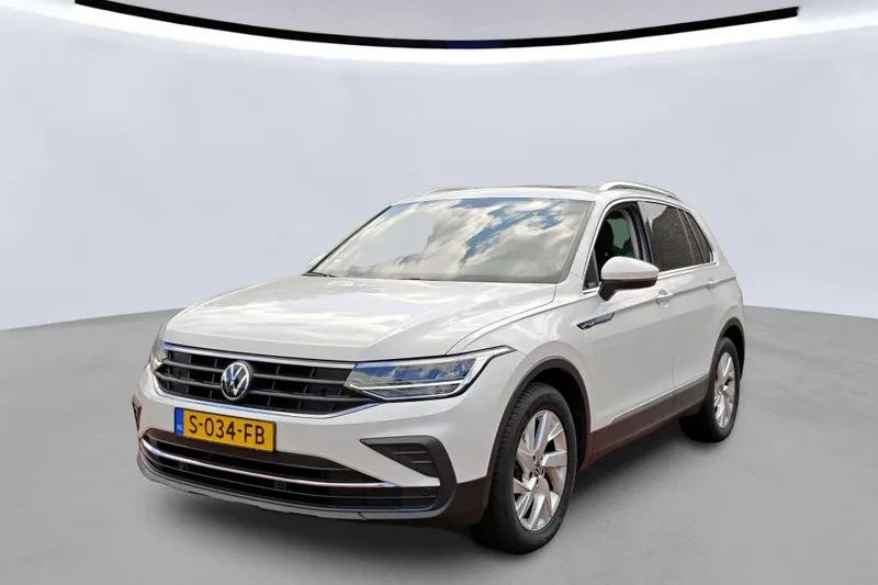 Volkswagen Tiguan (2023)