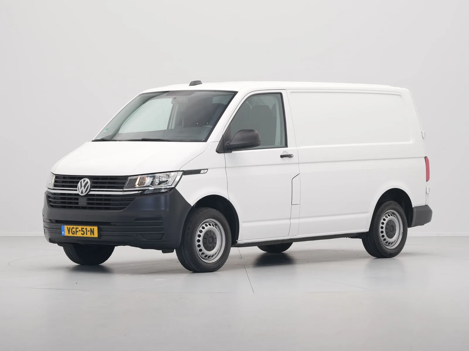 Volkswagen Transporter (2020) — foto 1