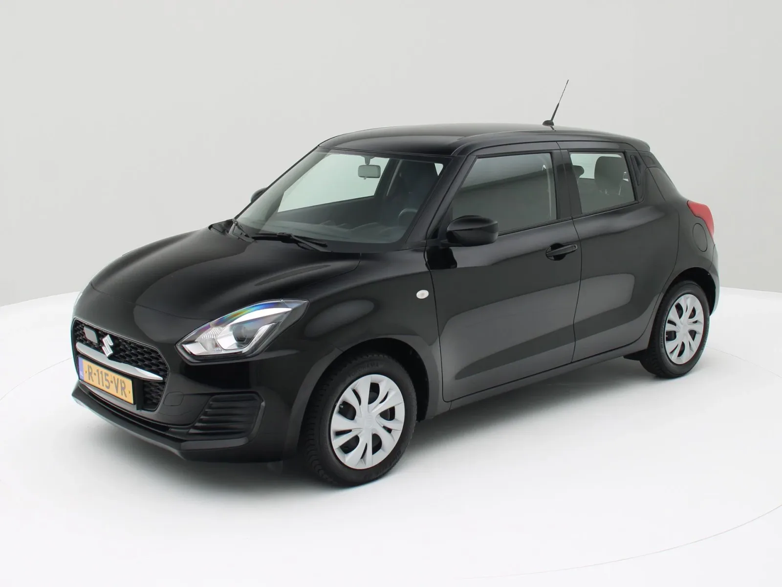Suzuki Swift (2022) — foto 1