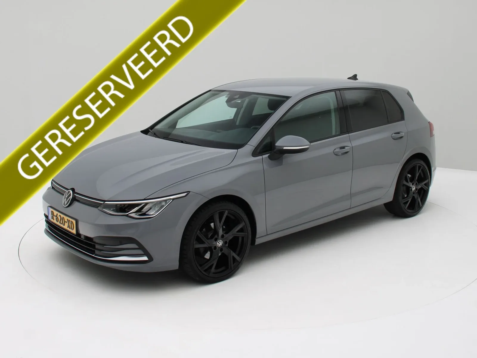 Volkswagen Golf (2022) — foto 1